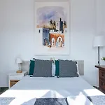 Increible Casa Independiente en Santa Cruz, Parking Opc